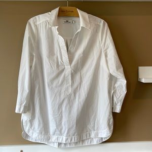 Vineyard Vine lightweight shirt